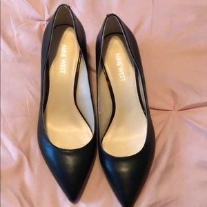 Women’s dress shoes